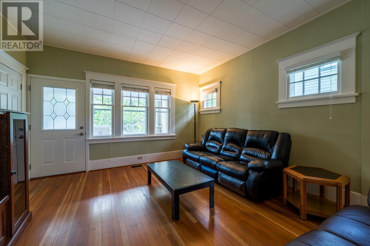 720 ST PAUL STREET, Kamloops, British Columbia V2C2K4 For Sale HouseSigma