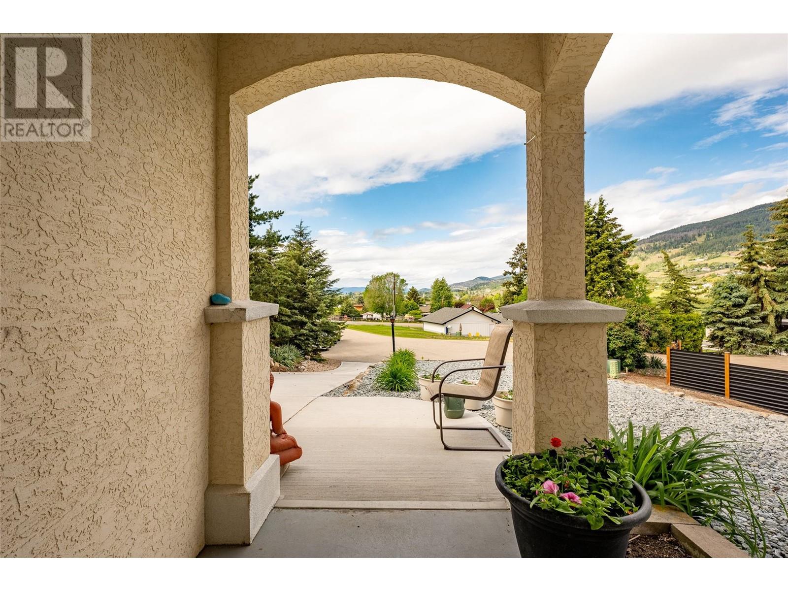 9430 Middleton Place, Coldstream, British Columbia V1B2L1 For Sale