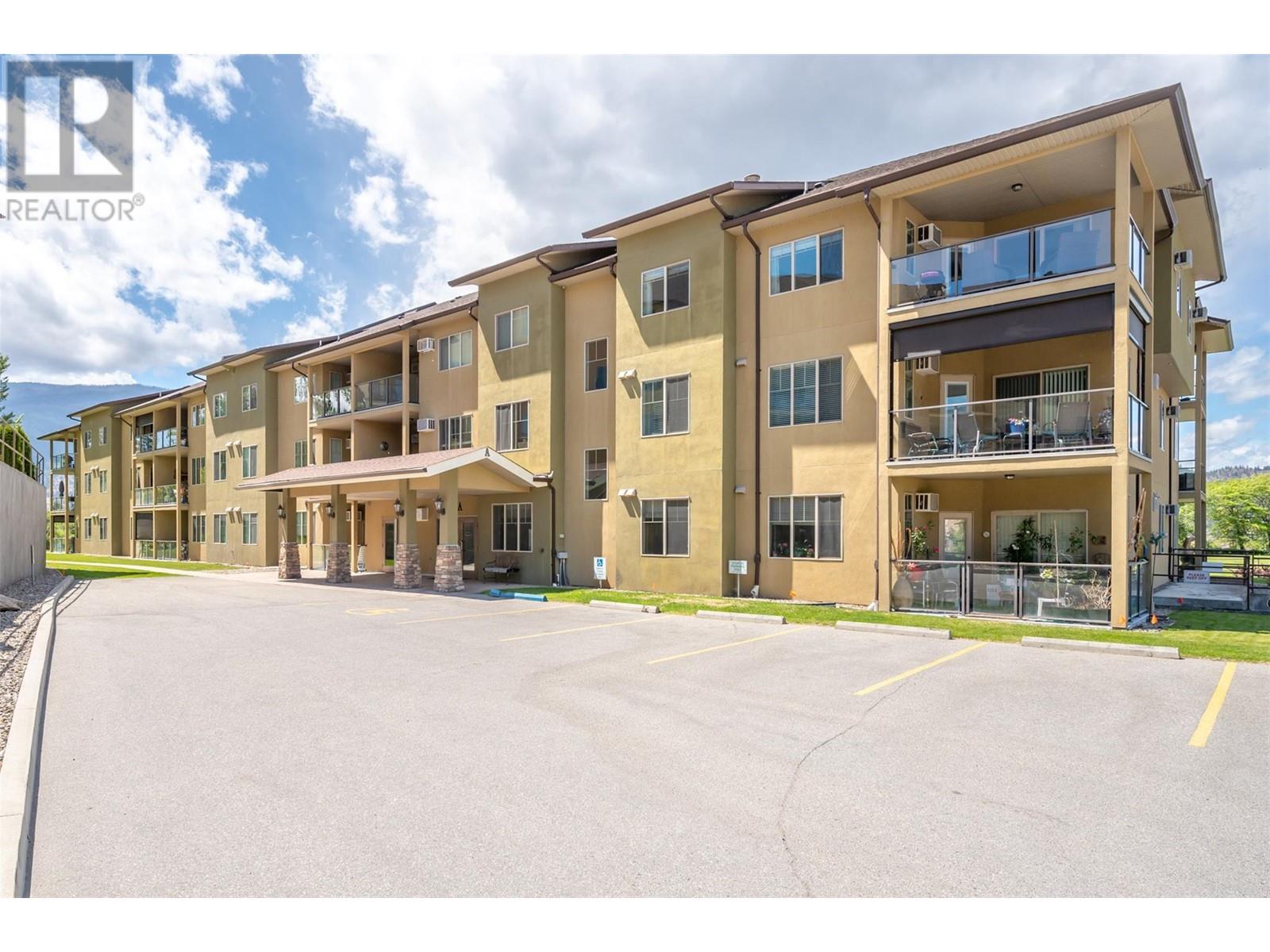 301A 921 SPILLWAY Road, Oliver, British Columbia V0H1T8 For Sale