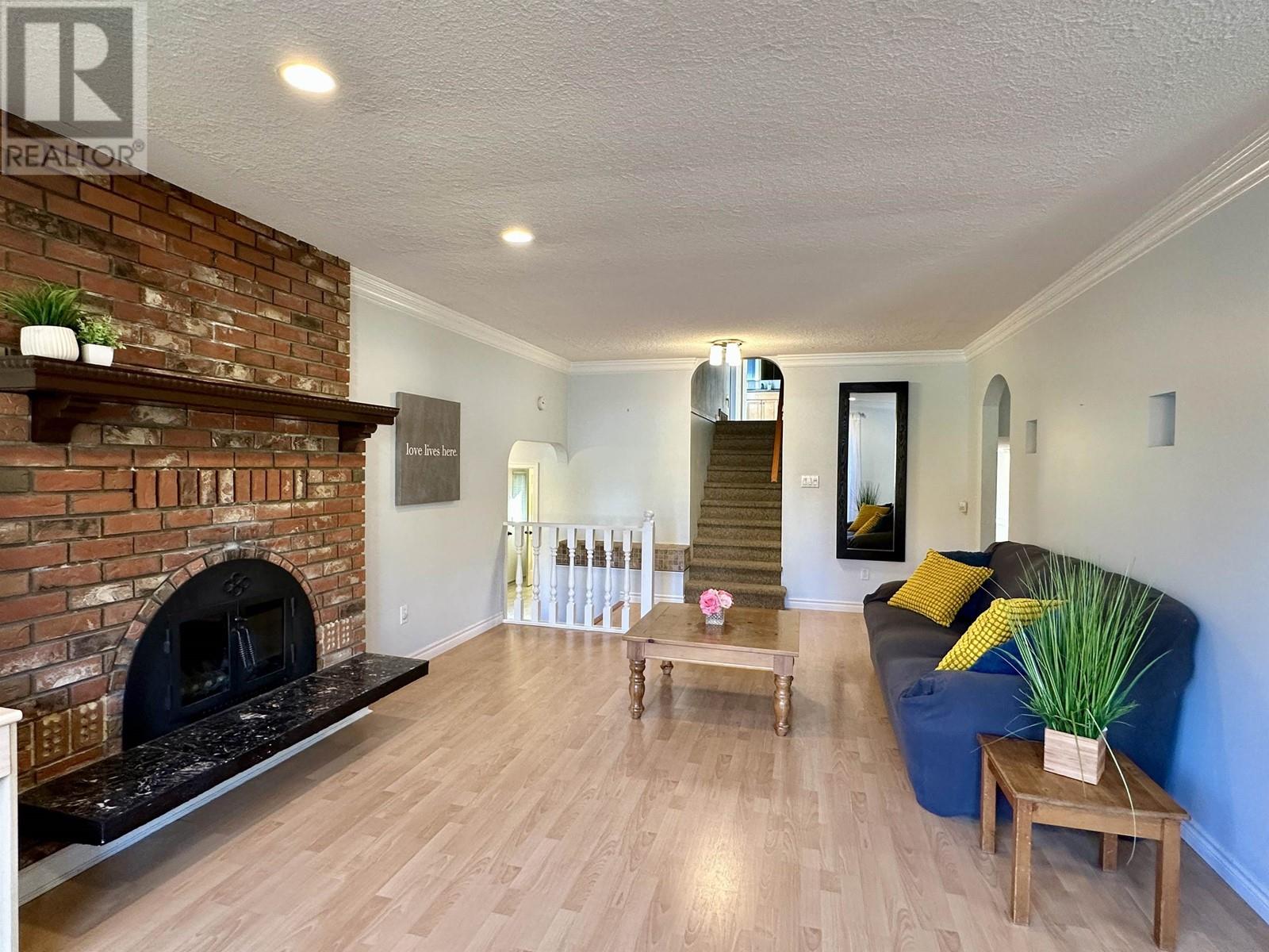 3001 LANGLEY CRESCENT, Prince British Columbia V2N1P6 For Sale