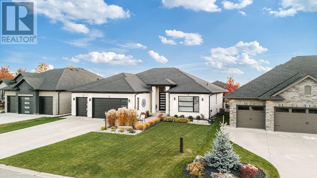 3489 TIMBER Ridge, PlymptonWyoming, Ontario N0N1E0 For Sale HouseSigma