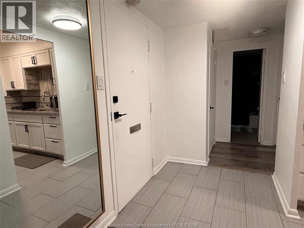 Unit 107 - 111 Riverside DRIVE East, Windsor 5