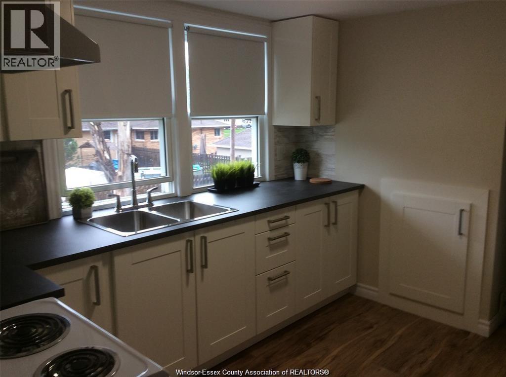 Unit UPPER - 1909 ARTHUR ROAD, Windsor 2