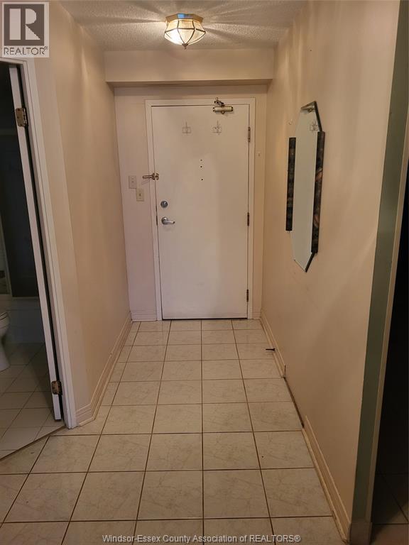 Unit 1707 - 75 RIVERSIDE DRIVE East, Windsor 3