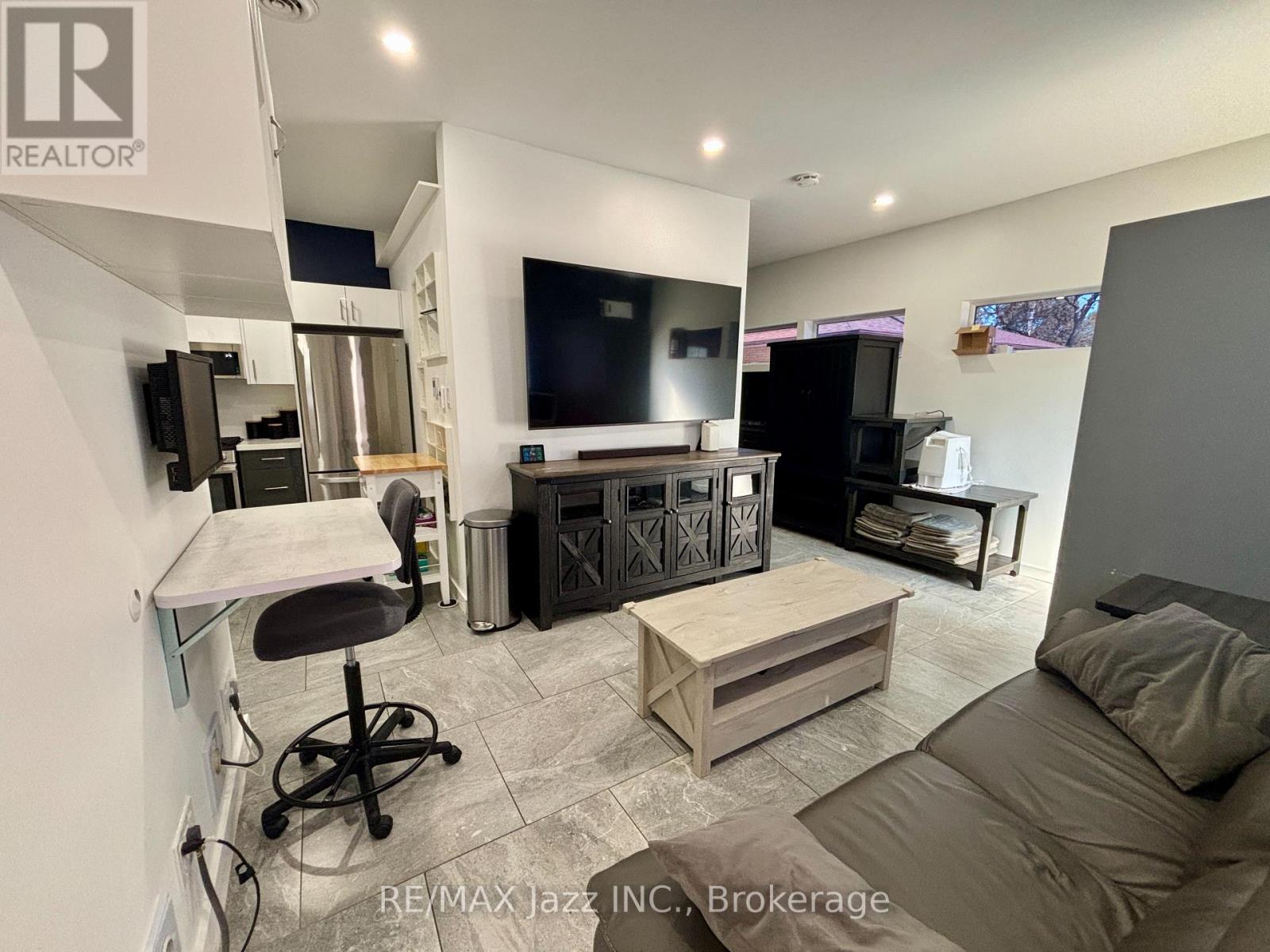 UNIT 3 (ADU) - 751 PHILLIP MURRAY AVENUE, Oshawa 3