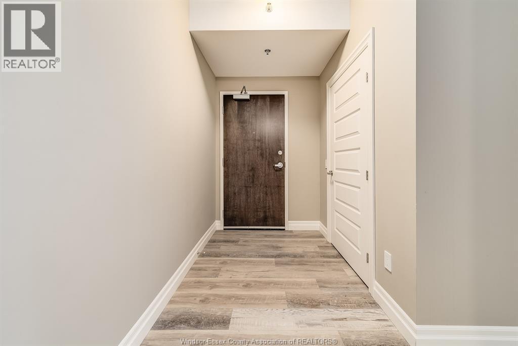 Unit 405 - 955 OUELLETTE AVENUE, Windsor 5