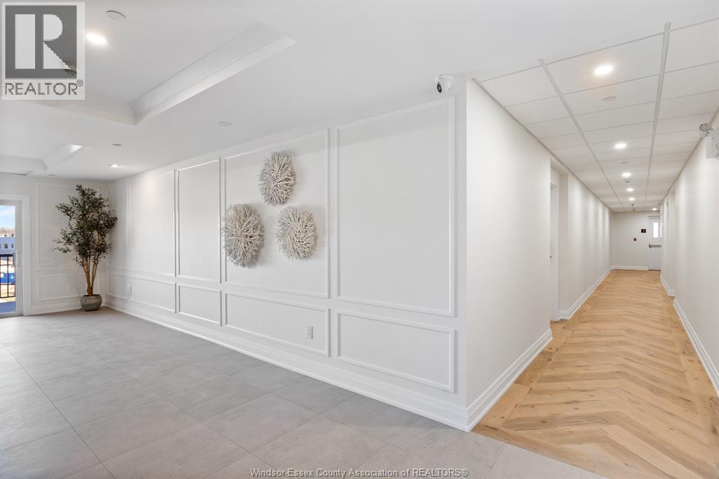 Unit 301 - 1740 A SPRUCEWOOD AVENUE, LaSalle 3