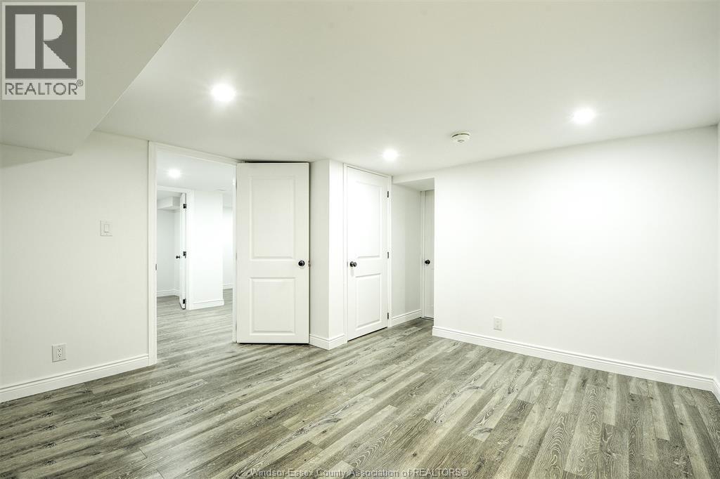 Unit UPPER - 3076 SANDWICH, Windsor 5