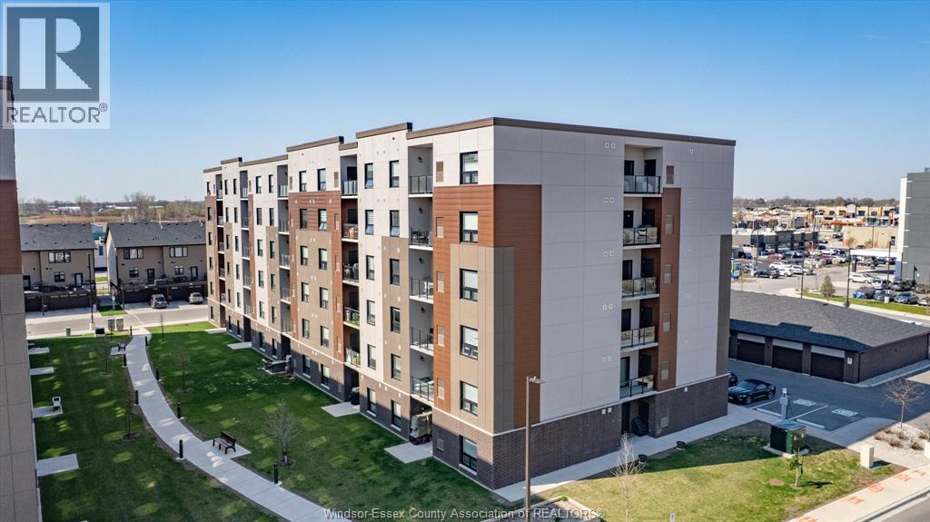Unit 601 - 800 BEACHSIDE DRIVE, Lakeshore 1
