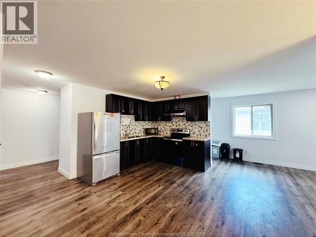 Unit UPPER - 475 JOSEPHINE, Windsor 5