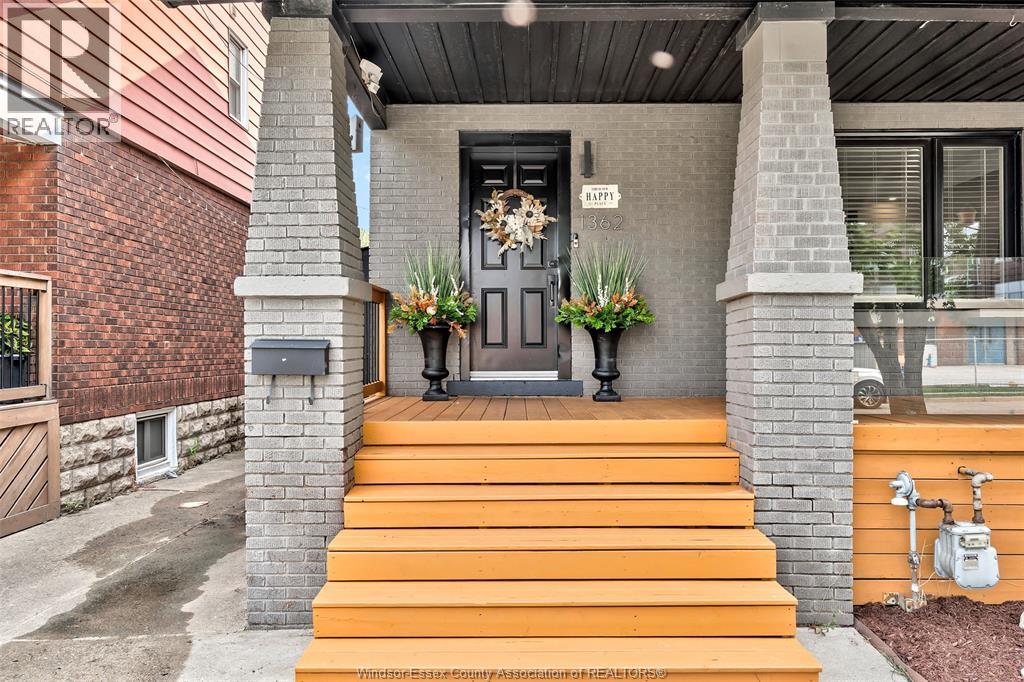1362 ELSMERE, Windsor 3