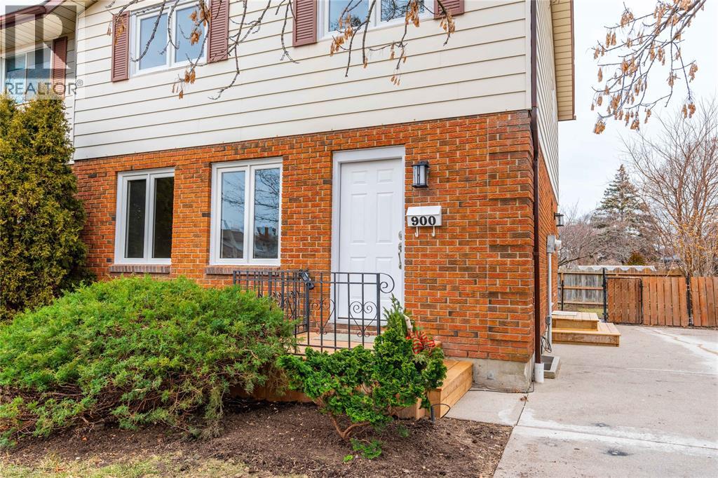 900 EVEREST COURT, Sarnia 2