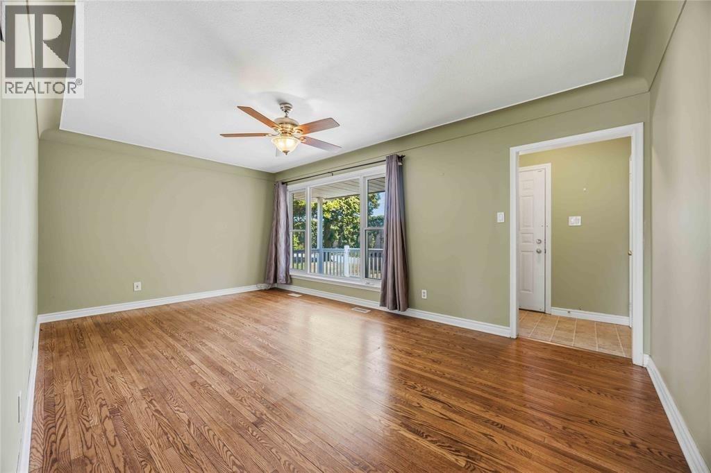 Unit UPPER - 993 HIGHWAY DRIVE, Sarnia 2