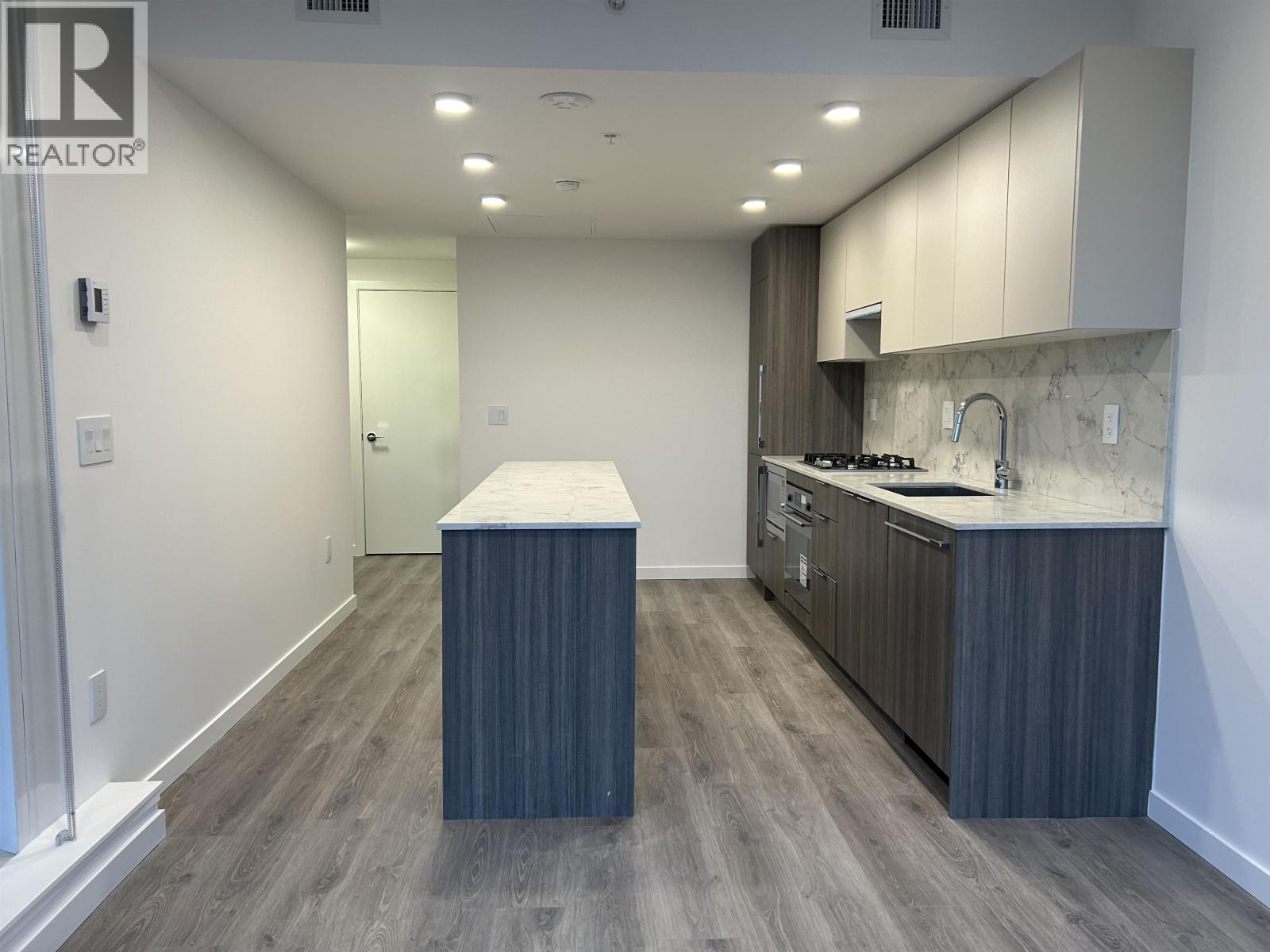 806 10333 133 STREET, Surrey 3