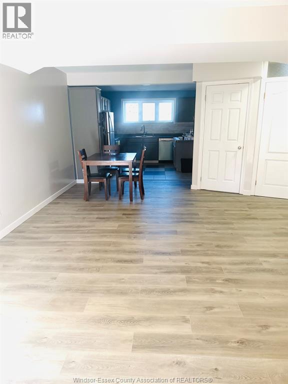 Unit LOWER - 211 BRANTON, Lakeshore 3