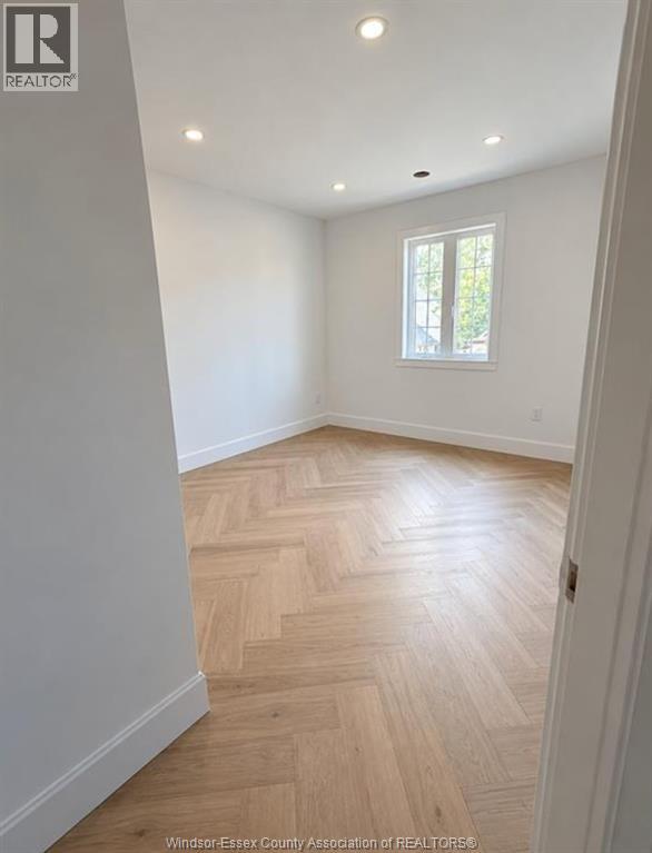 Unit 2 - 1381 DROUILLARD, Windsor 4