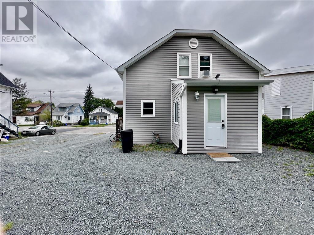 Unit Main Floor - 284 Mountain Street, Sudbury 2