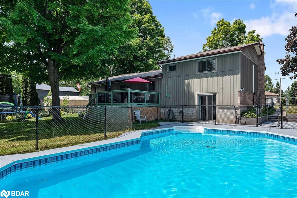 21 Shelswell Boulevard, OroMedonte, ON Single Family Residence