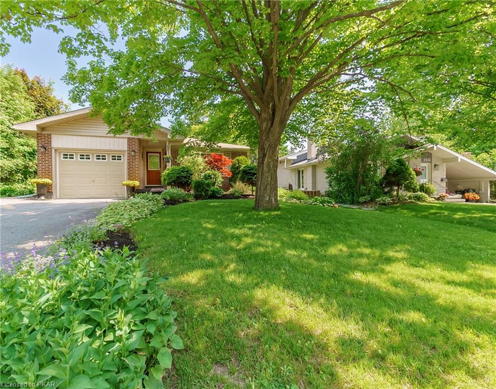 1229 Keewatin Boulevard, Peterborough, Ontario K9H6X2 Sold History