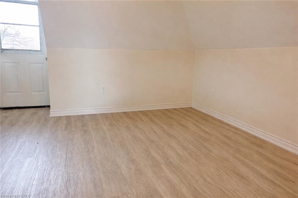 Unit 3 - 76 Wentworth Street S, Hamilton 4