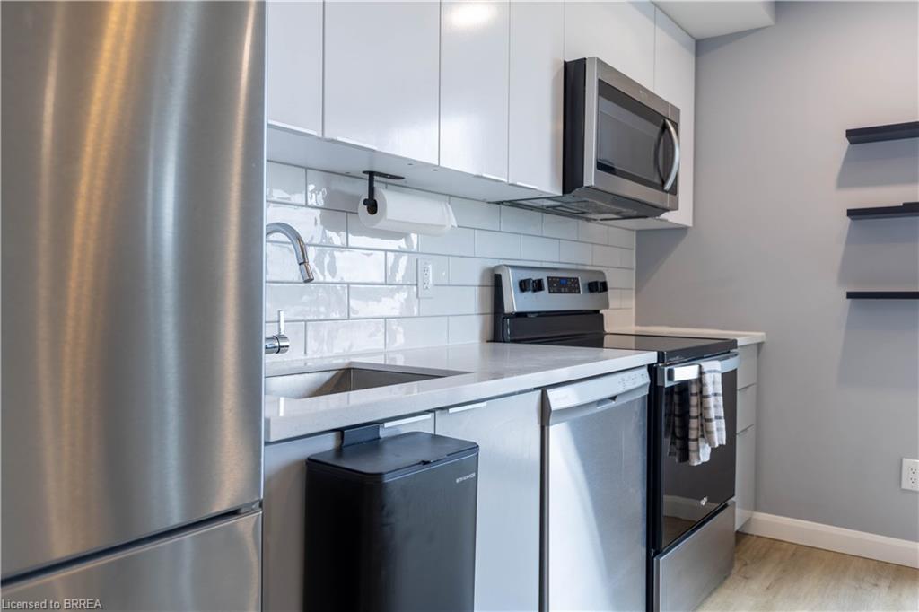 Unit 603 - 7 Erie Avenue, Brantford 4