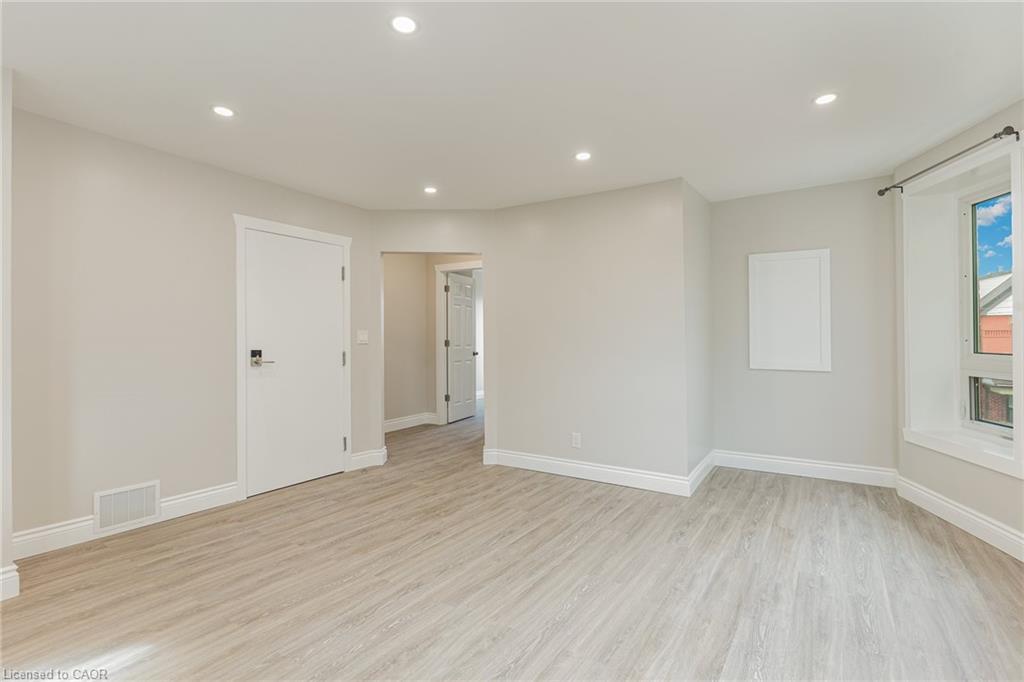 Unit SECOND - 291 Emerald Street N, Hamilton 4