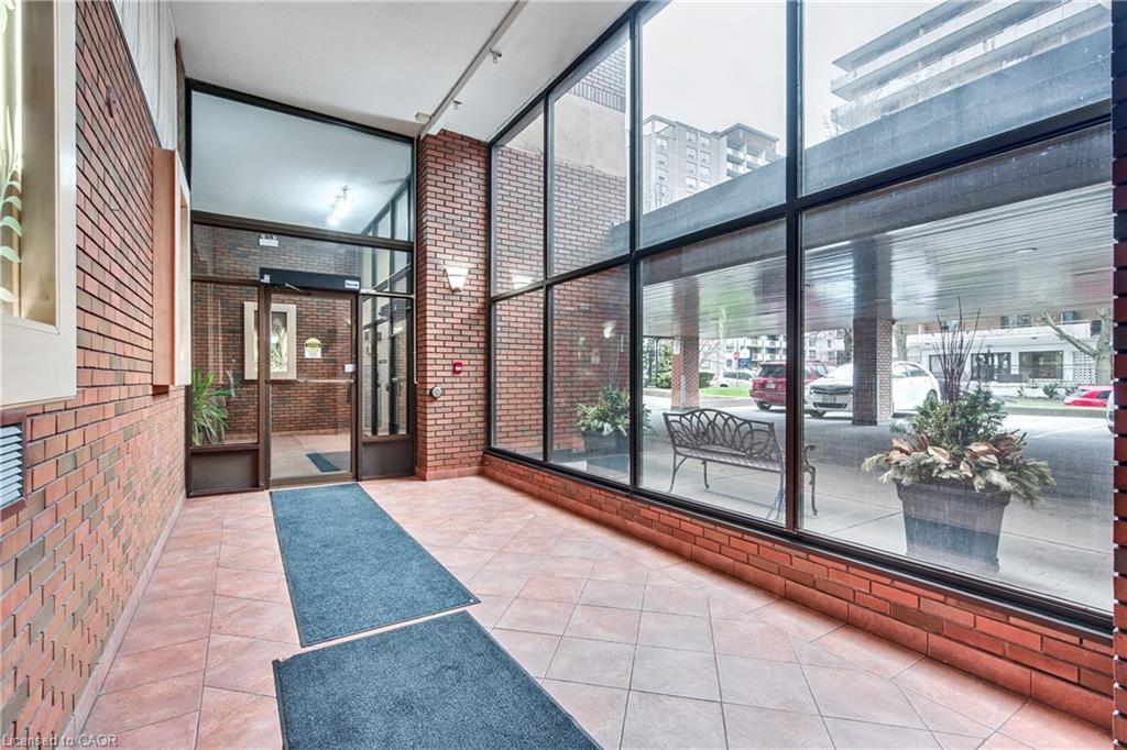 Unit 305 - 222 Jackson Street W, Hamilton 2