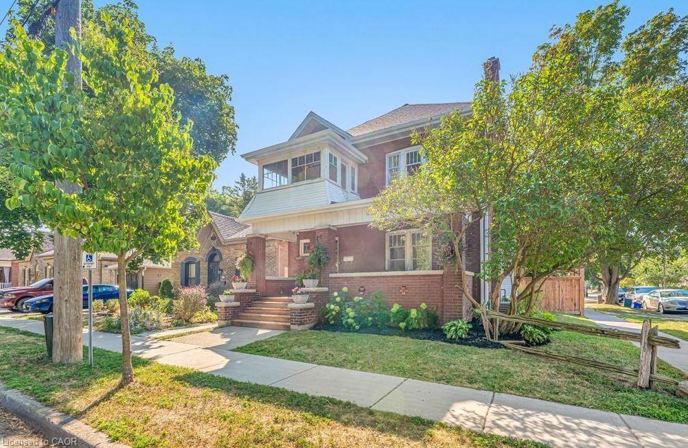 47 Eagle Avenue, Brantford 1