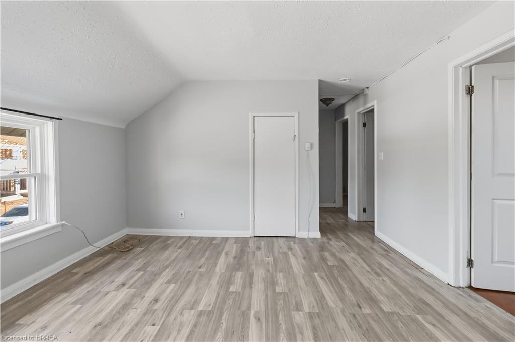 Unit 1 - 301 Campbell Street, Brantford 4