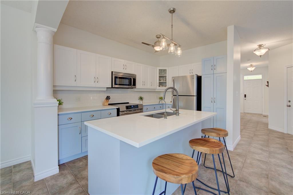 729 Keats Way, Waterloo 5