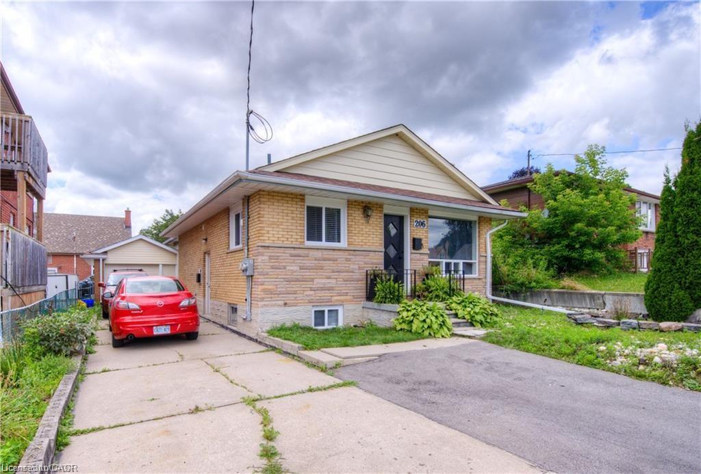 Unit B - 206 Lorne Avenue, Kitchener 2