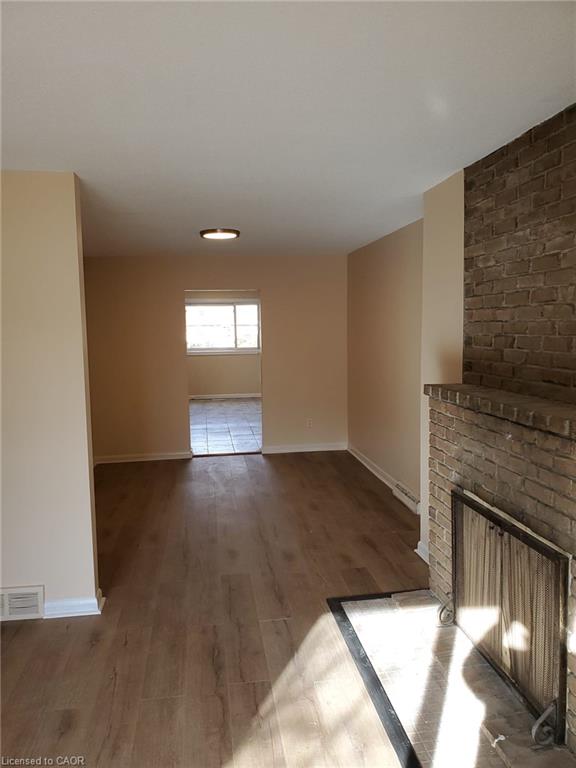 Unit 9 - 225 Shakespeare Drive, Waterloo 3