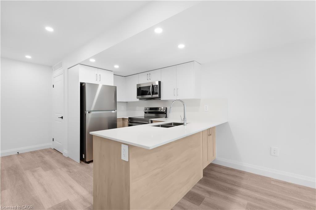 Unit 3 - 220 Heiman Street, Kitchener 3