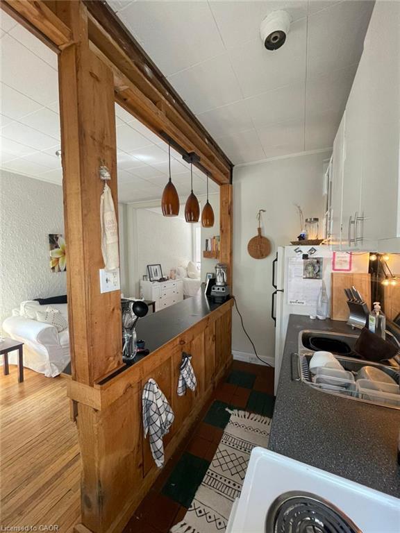 Unit 2 - 80 Byron Avenue E, London 3