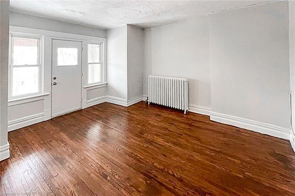 Unit E - 25 West Avenue S, Hamilton 4