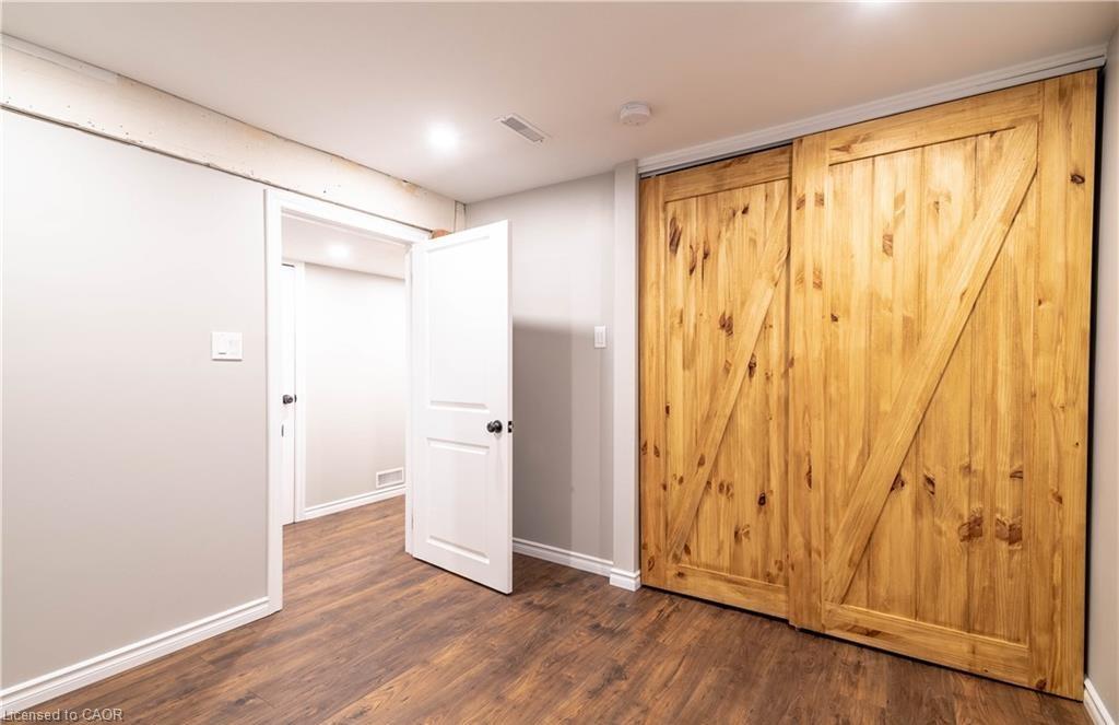 Unit B - 50 Burris Street, Hamilton 5