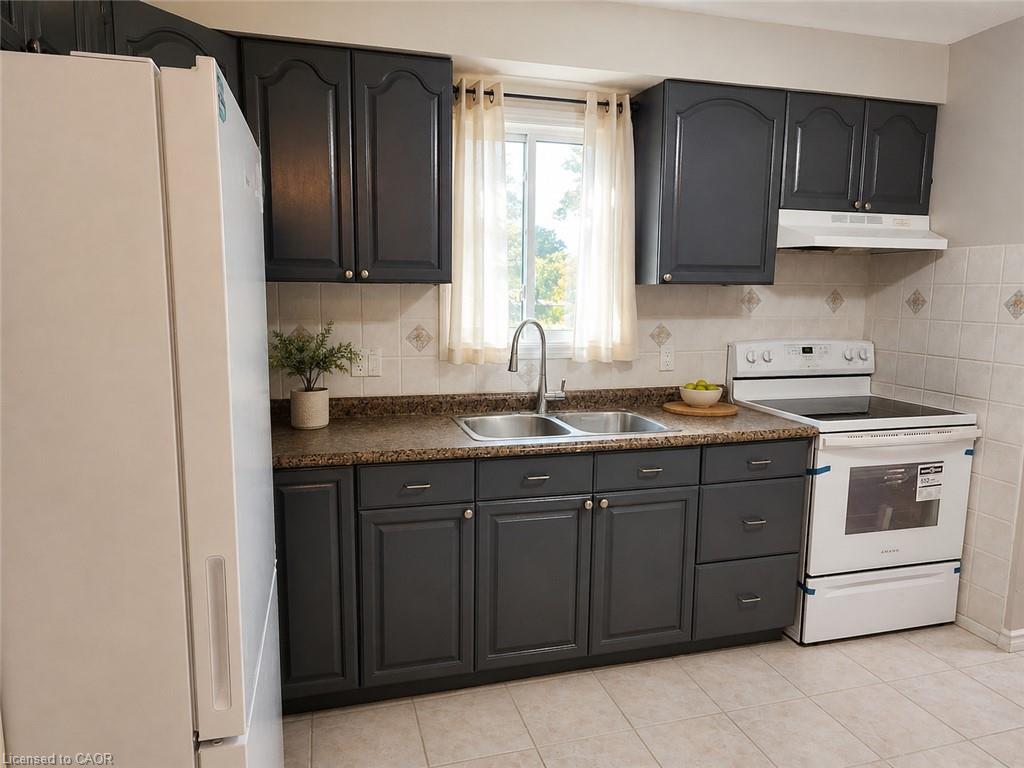 31 Old Carriage Drive, Kitchener 2