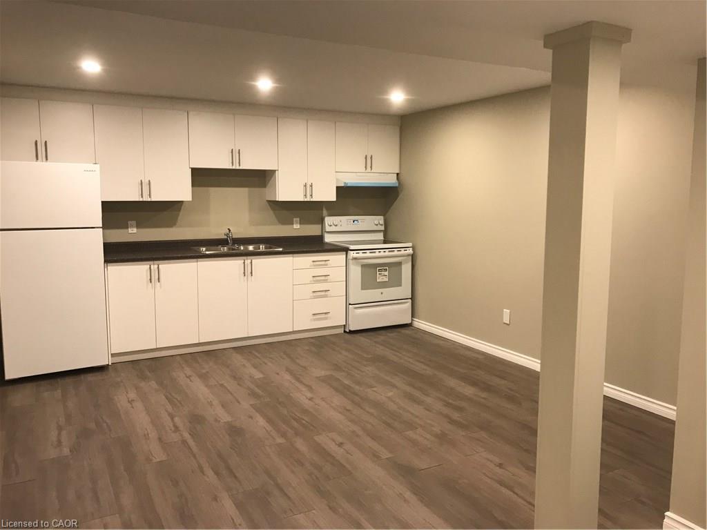 102 B Elmbank Trail, Kitchener 1