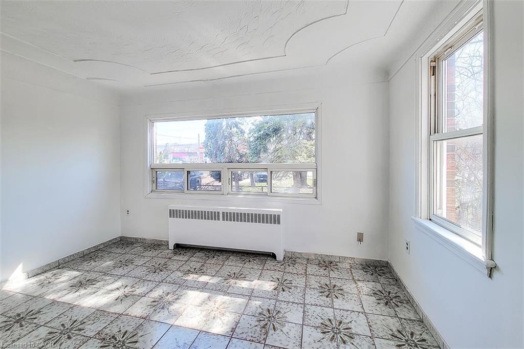 243 8 Highway, Stoney Creek 5