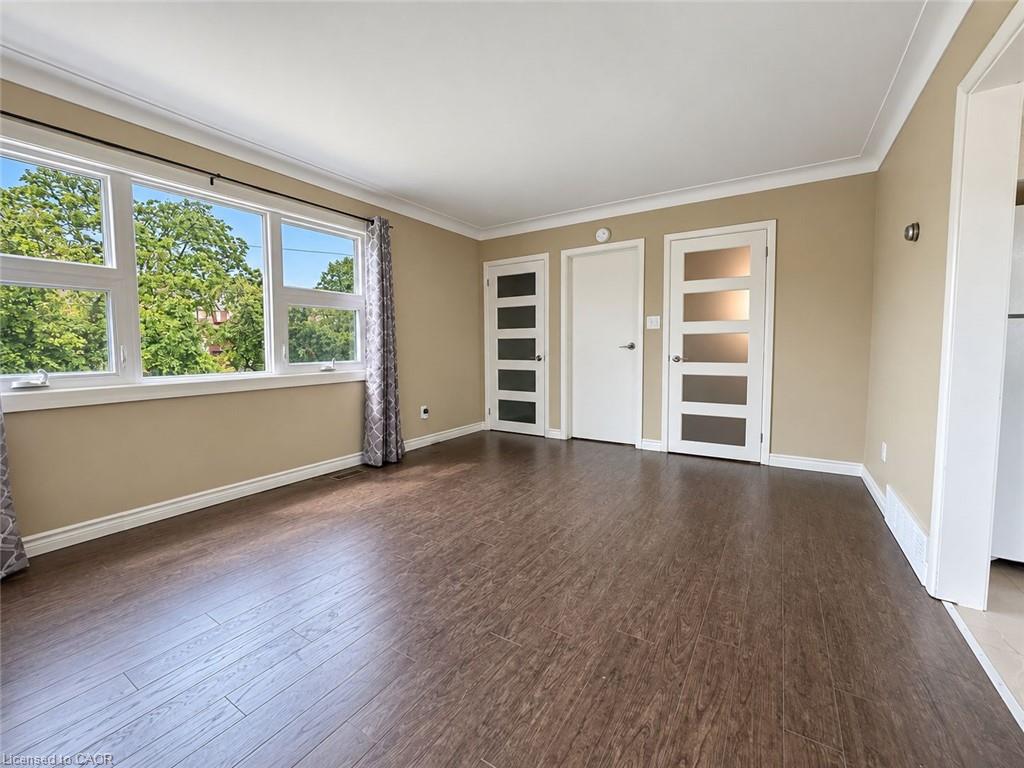 Unit UPPER - 16 Stanley Street, North Dumfries 3