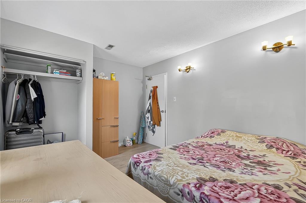43 Dupont Street E, Waterloo 5