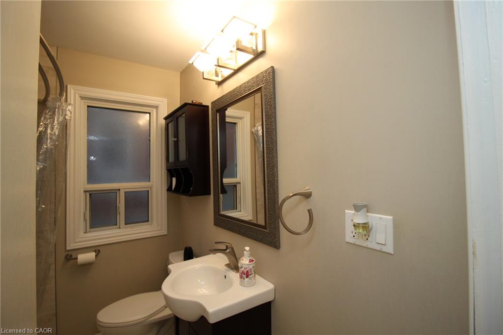 Unit 2 - 245 East 13th Street, Hamilton 5