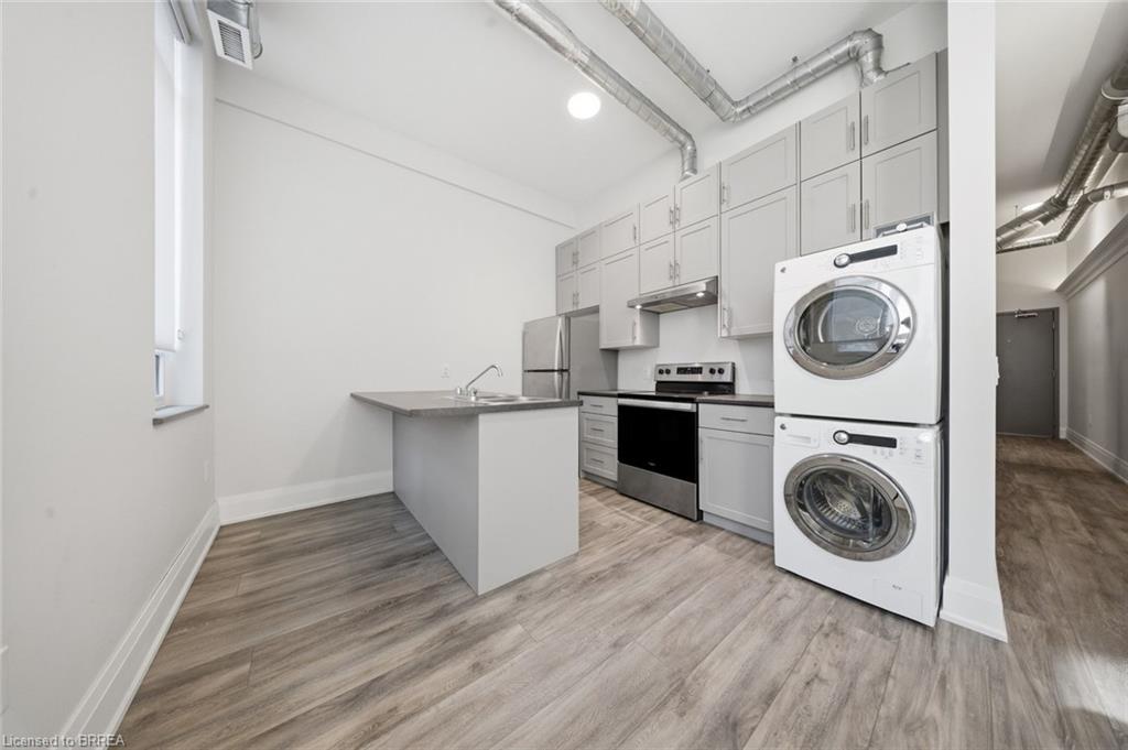 Unit 201 - 11 Queen Street, Brantford 4