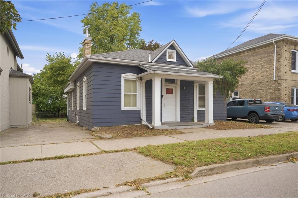 194 Brant Avenue, Brantford 2