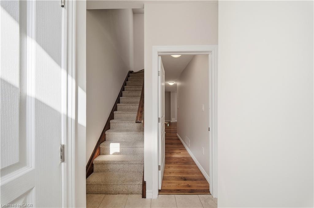2 Whitehaven Lane, Kitchener 3