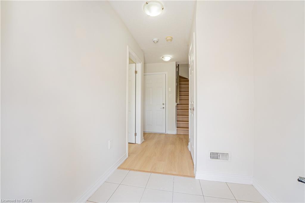 410 Linden Drive, Cambridge 5