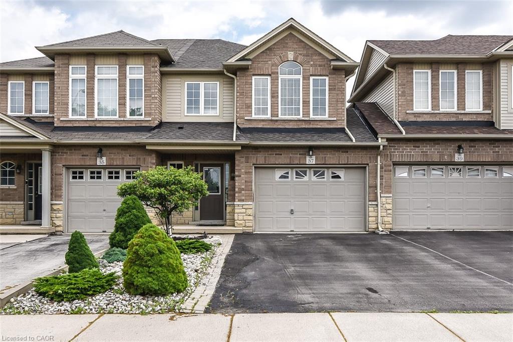 37 Cornerstone Drive, Stoney Creek 2