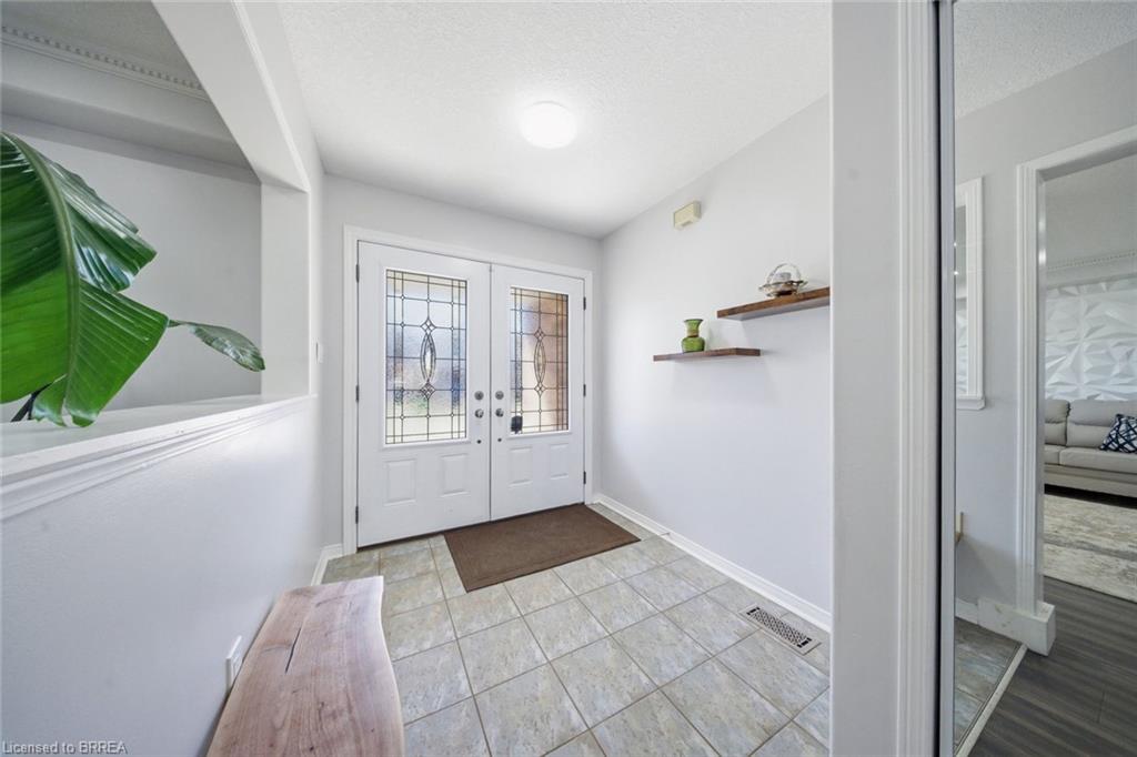 Unit Upper - 20 Webb Avenue, Brantford 5