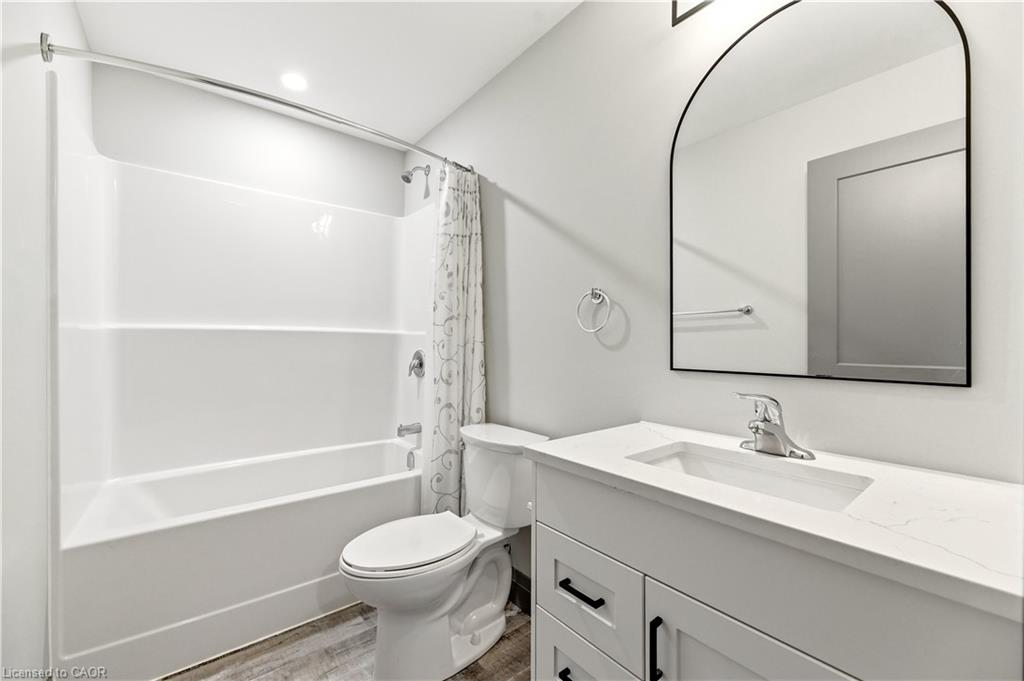 Unit 303 - 600 Norfolk Street, Simcoe 5