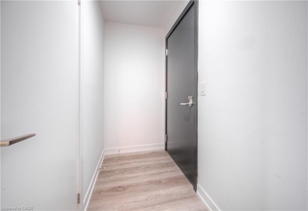 Unit 402 - 5 Wellington Street S, Kitchener 4